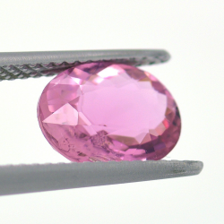 2,03ct Tormalina Rubelite Taglio Ovale 9,42x7,45mm