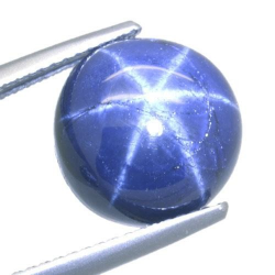 8,02 ct Saphir-Cabochon im Ovalschliff 11,5 x 5,5 mm