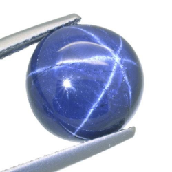 8,02 ct Saphir-Cabochon im Ovalschliff 11,5 x 5,5 mm