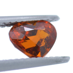 1.41ct Granate Espesartina Talla Corazón