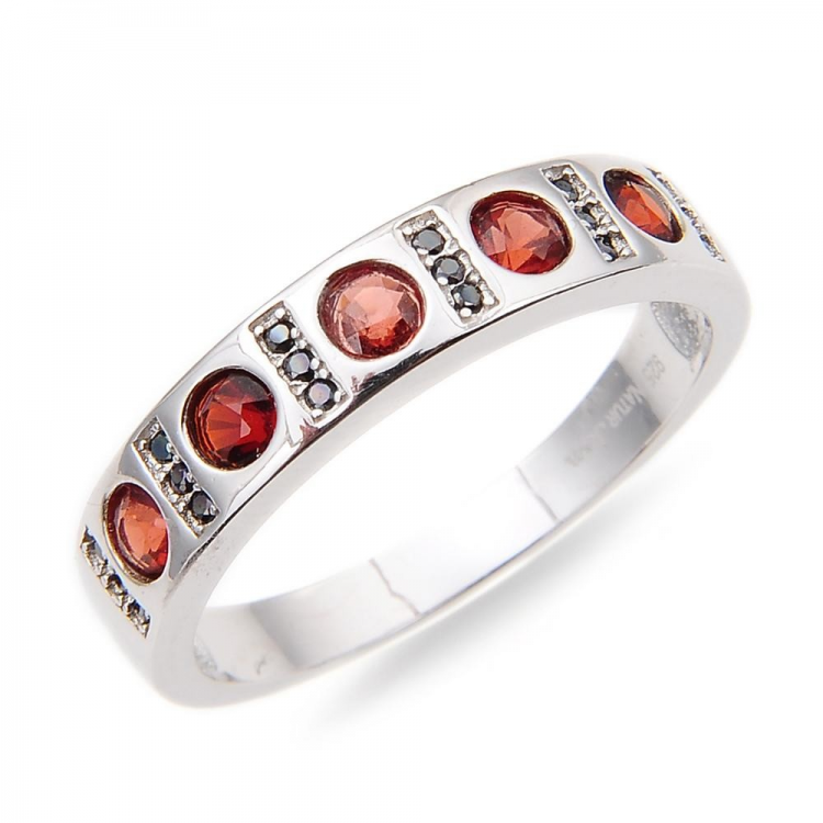 Garnet, Black Spinel & 925 Sterling Silver Ring