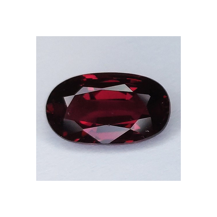 2.37ct Rhodolite Granat Oval Schnitt