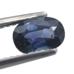 1,08 ct blauer Saphir im Ovalschliff 7,1 x 5,2 mm