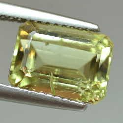 3.77ct Acquamarina in Faccettato Smeraldo