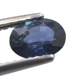 Zaffiro blu a taglio ovale da 0,91 ct, 6,9 x 5,6 mm