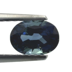 1,06 ct blauer Saphir im Ovalschliff 6,5 x 4,8 mm