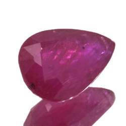 0,89 ct Rubin im Ovalschliff 6,90 x 5,30 mm