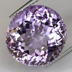 11,05 ct Amethyst im ovalen Schnitt 14,21 x 14,80 mm