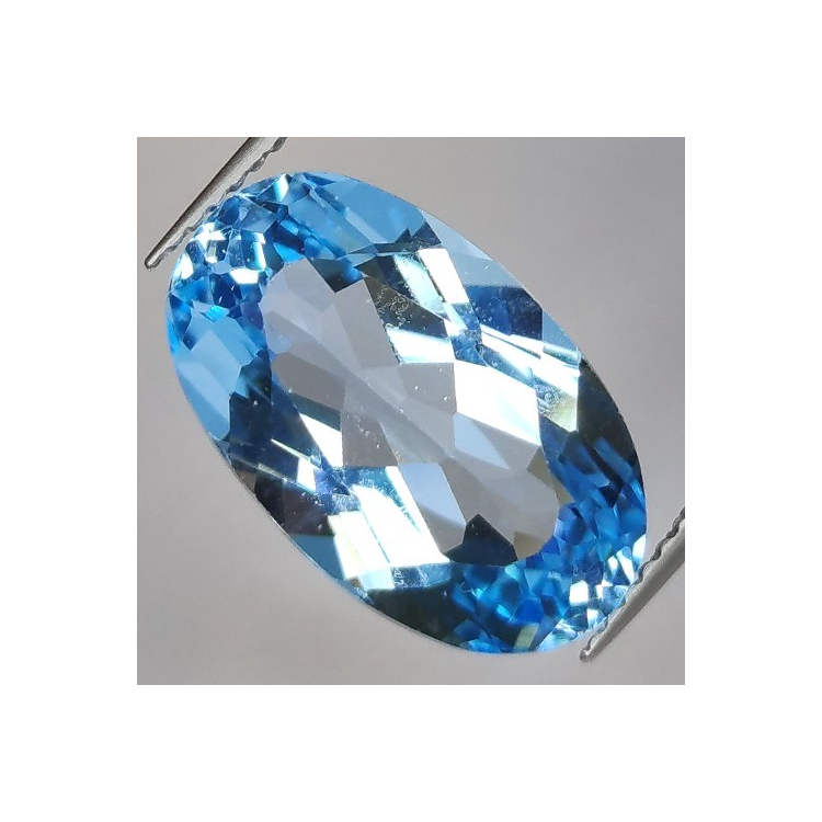 9.67ct Topaze Bleu Taille Ovale