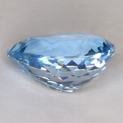 15.12ct Topazio Blu in Facetatto Goccia