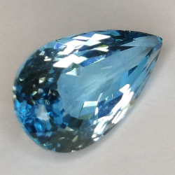 13.30ct Topacio Azul Talla Pera