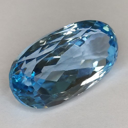 14.50ct Topaze Bleu Taille Ovale