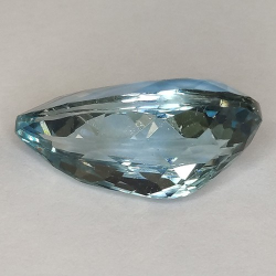 15.71ct Topaze Bleu Taille Poire