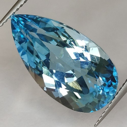 15.71ct Topaze Bleu Taille Poire