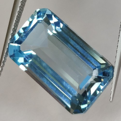 14.16ct Blau Topas Smaragd Schnitt