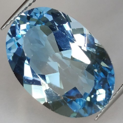 16.14ct Topazio Blu in Facetatto Ovale