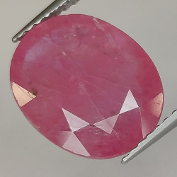 4.84ct Rubin Oval Schnitt