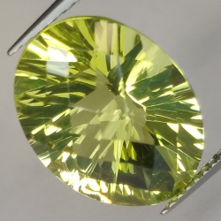 8.07ct Zitronenquarz Oval konkav Schachbrett