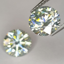 2,67 ct Moissanit im Rundschliff, ca. 7 mm