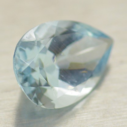 2.67ct Aquamarin Birne Schnitt