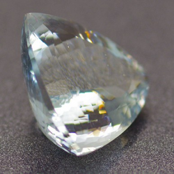 2.88ct Aquamarine Trilliant Cut