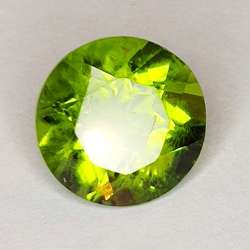 Edelstenen GROEN PERIDOT RONDE FACET 4.40ct. 4mm. 15st.