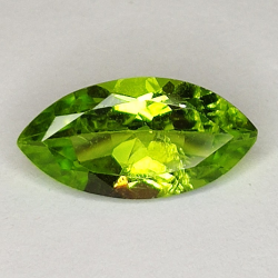 Edelstenen GROEN PERIDOT RONDE FACET 4.40ct. 4mm. 15st.