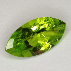 Edelstenen GROEN PERIDOT RONDE FACET 4.40ct. 4mm. 15st.