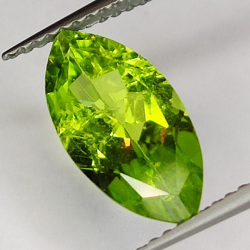 Edelstenen GROEN PERIDOT RONDE FACET 4.40ct. 4mm. 15st.