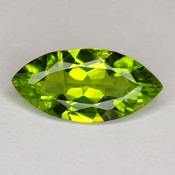 Gem PERIDOT VERT taille Marquisa de  2.51ct. 13x6mm