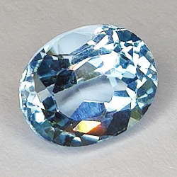 Edelstenen BLAUW TOPAAS en OVAAL SNIJWERK 4.92ct. 6x4mm. 10st.