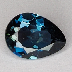 2.03ct TOPACIO LONDRES AZUL en TALLA PERA 9x7mm