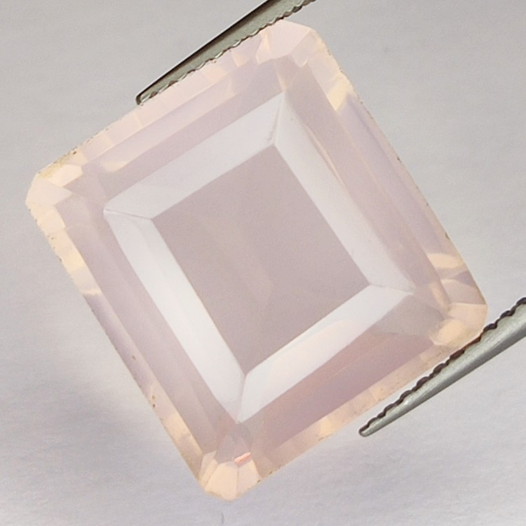 Gem gemstone ROSE QUARTZ OCTOGON CUT  12.53ct. 14x13mm.