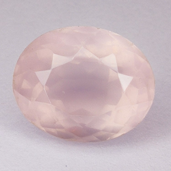 Gem gemstone ROSE QUARTZ OVAL CUT  14.15ct. 16x13mm.