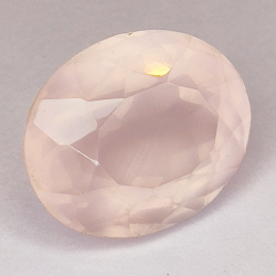 Gem gemstone ROSE QUARTZ OVAL CUT  14.15ct. 16x13mm.