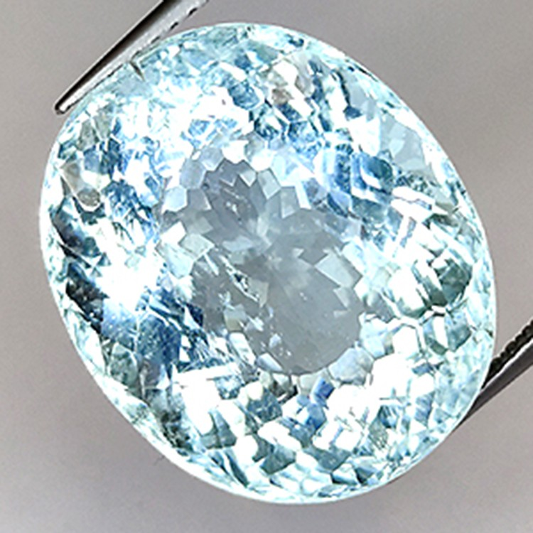 21.17ct Acquamarina in Faccettato Ovale