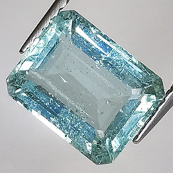 2.42ct Aquamarin Smaragd Schnitt