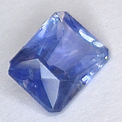 0.72ct Saphir Smaragd-Schnitt