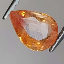 0.62ct Padparadscha-Saphir Birne Schnitt 6.46x4.54mm