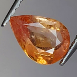 0.62ct Zaffiro Padparadscha Taglio Goccia 6.46x4.54mm