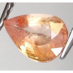 0.62ct Padparadscha-Saphir Birne Schnitt 6.46x4.54mm