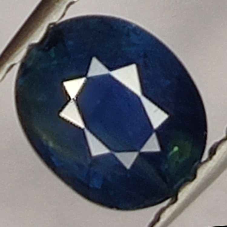 0,88 ct Blue Sapphire Oval Cut 5,9x5mm