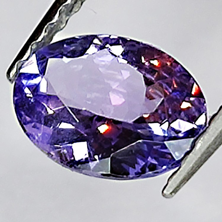 0.88ct Tanzanite taille ovale 6x5mm