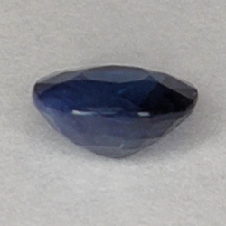 0,75 ct. Zaffiro taglio ovale 5.82x4.88mm