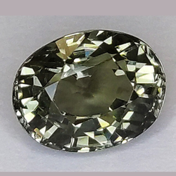 1,91 ct grüner Turmalin im Ovalschliff 8,33 x 6,44 mm