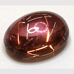 Cabochon ovale di tormalina rosa da 2,16 carati 9,20 x 7,19 mm