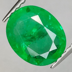 1.42ct Esmeralda Talla Oval 8.21x6.74mm