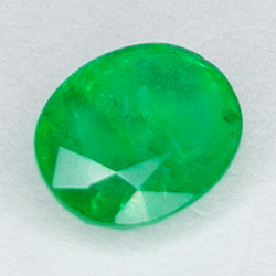 1.42ct Esmeralda Talla Oval 8.21x6.74mm