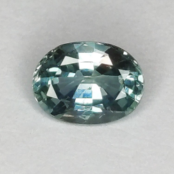 Saphir 1,03 ct taille ovale 6,84x5,08 mm