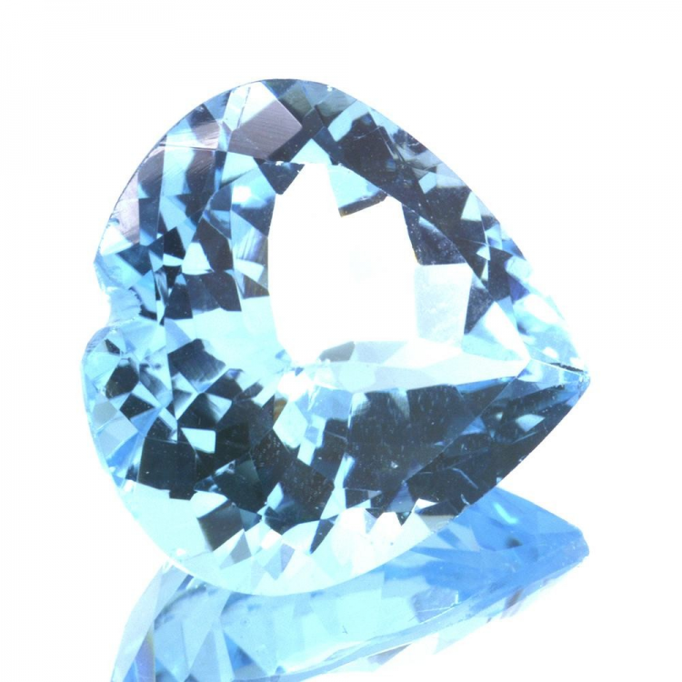 13,77ct Swiss BlueTopaz Heart Cut